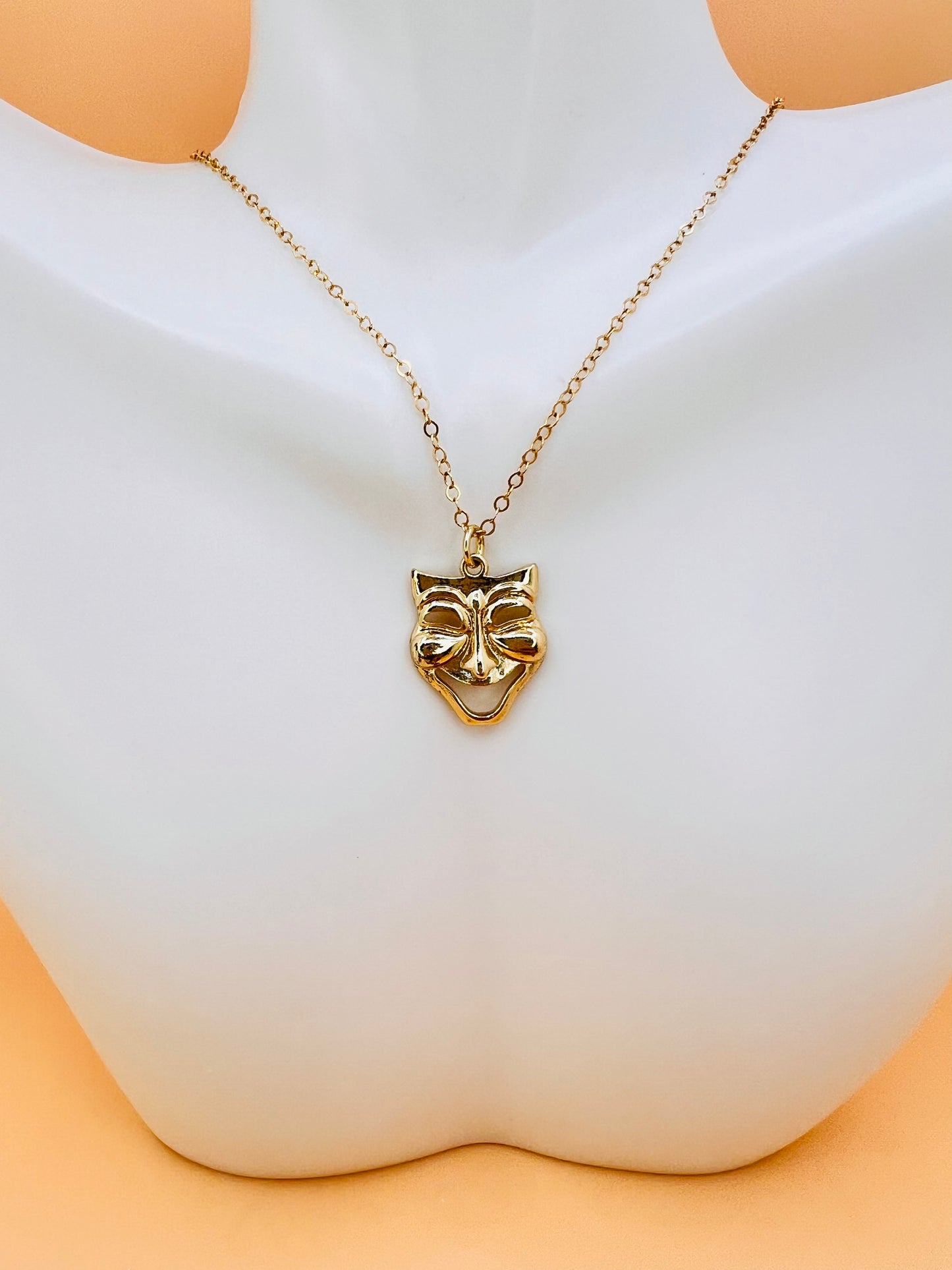 Mask necklace