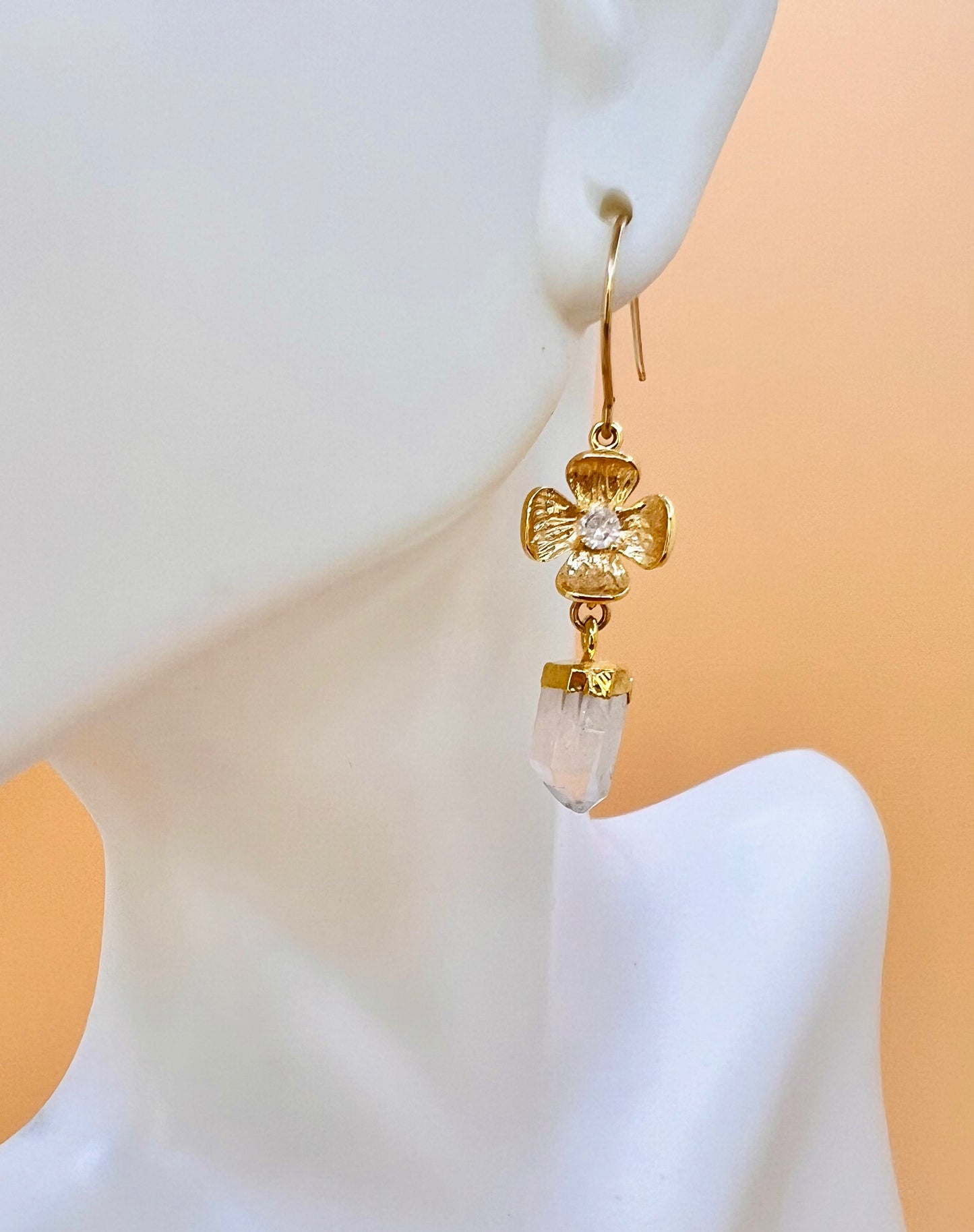 Raw Quartz Flower earring