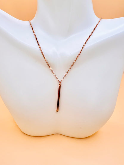 Aligned RG necklace