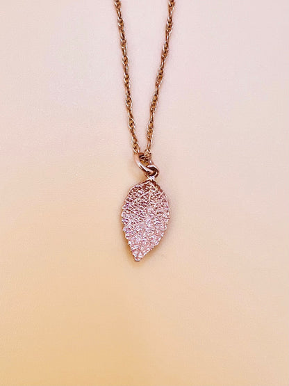 Leaf RG necklace