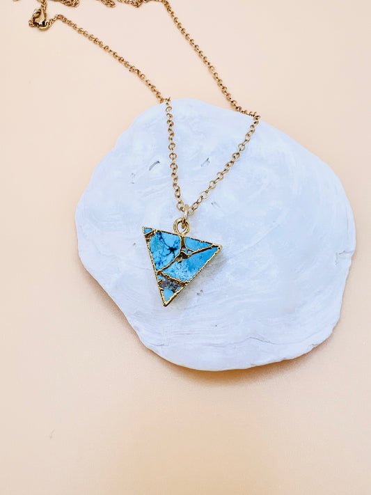 Mojave turquiose triangle necklace