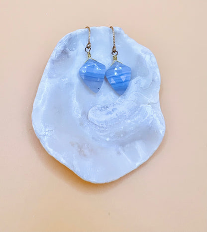 Striped Blue Lace Agate earring
